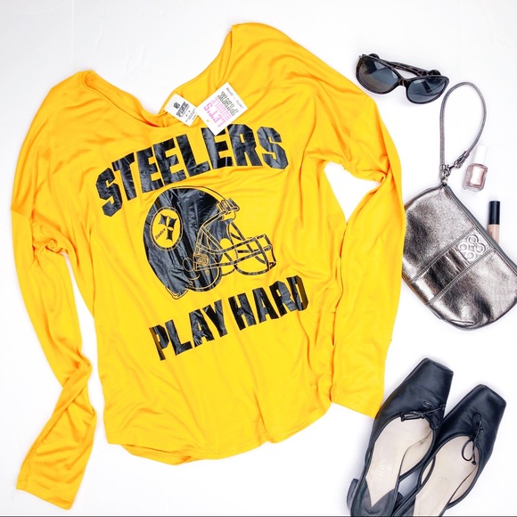 PINK Victoria's Secret Tops - NWT PINK Steeler’s NFL Team Apparel Long Sleeve